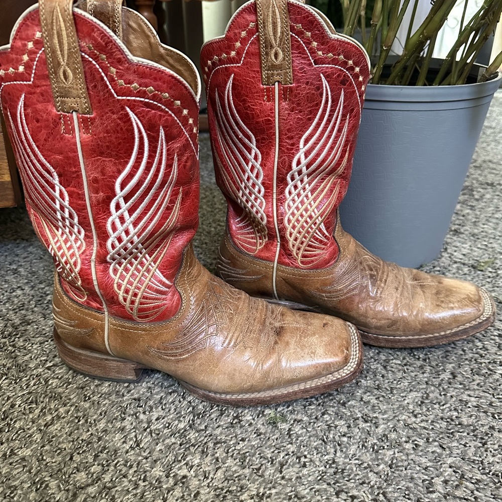Ariat Red and Tan Cowboy Boots